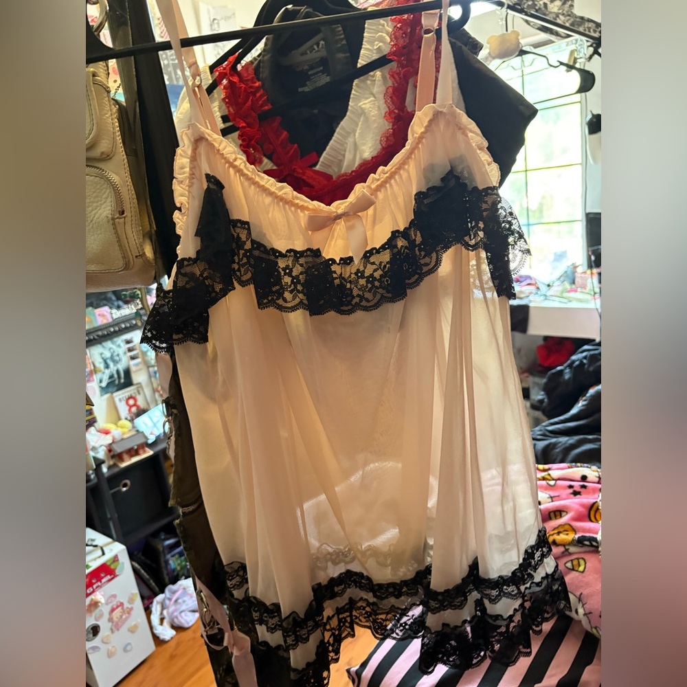 Victoria’s Secret lingerie pink black sheer mesh Lace Trim Camisole babydoll top